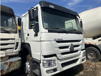 Ťahač Sinotruk HOWO 420HP 6X4 Tractor: obrázok 3