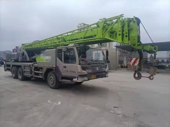 Autožeriav ZOOMLION ZTC250
