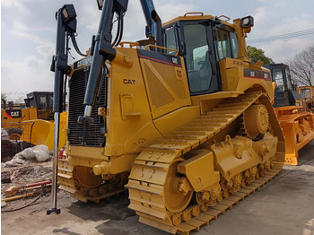 Buldozér CATERPILLAR D8T