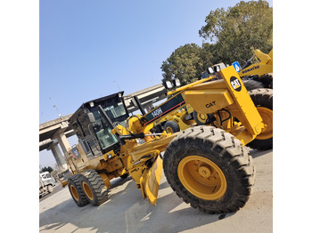 Zrovnávač CATERPILLAR 140H