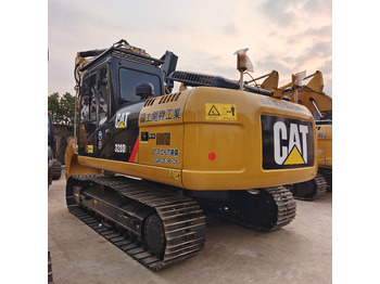 Pásové rýpadlo CATERPILLAR 320D2