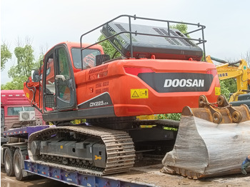 Pásové rýpadlo DOOSAN DX225LCA