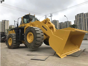 Kolesový nakladač KOMATSU WA600-6