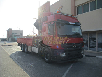 Auto s hydraulickou rukou MERCEDES-BENZ
