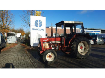 Traktor Case IH 744: obrázok 3