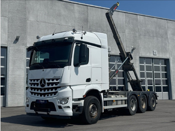 Hákový nosič kontajnerov MERCEDES-BENZ Arocs