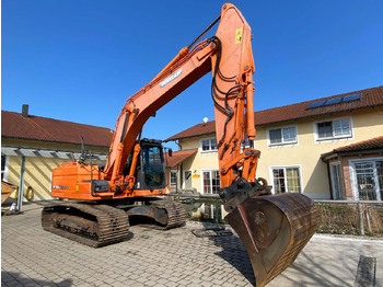 Pásové rýpadlo DOOSAN DX180