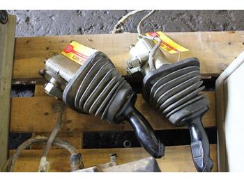 Kabína a interiér LIEBHERR