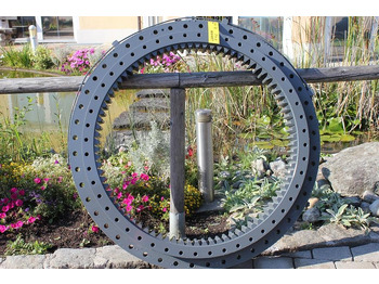 Otočný ložisko LIEBHERR