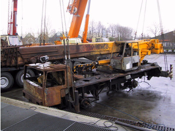 Autožeriav LIEBHERR LTM 1045