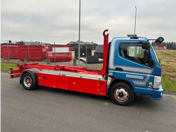 Hákový nosič kontajnerov MITSUBISHI