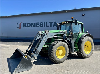Traktor JOHN DEERE 6830