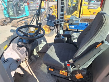 Kolesový nakladač Volvo L 90 H: obrázok 5
