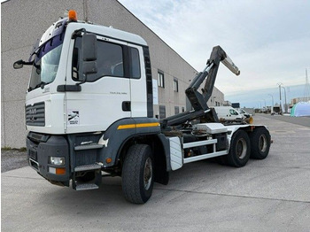 Hákový nosič kontajnerov MAN