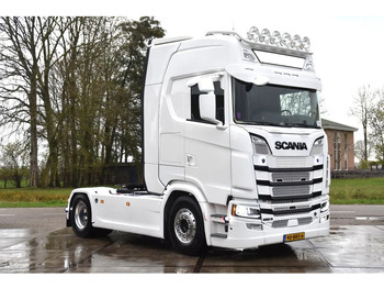 Ťahač SCANIA S 660 V8