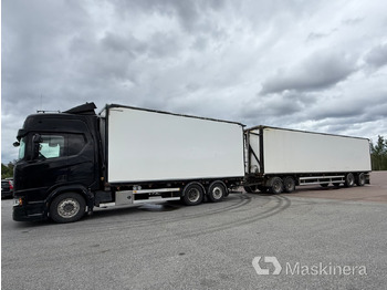 Skříňový nákladní auto SCANIA R 450