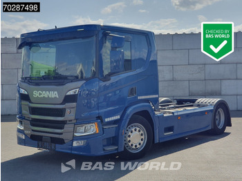 Ťahač SCANIA P