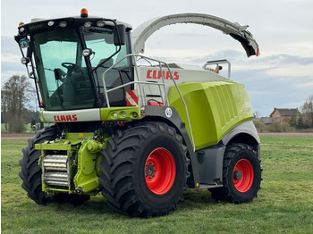 Samohybná rezačka CLAAS Jaguar 950