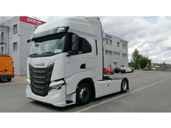 Ťahač IVECO S-WAY