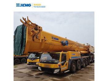 Žeriav pre všetky terény XCMG QAY650A