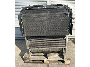 Chladič MERCEDES-BENZ Actros