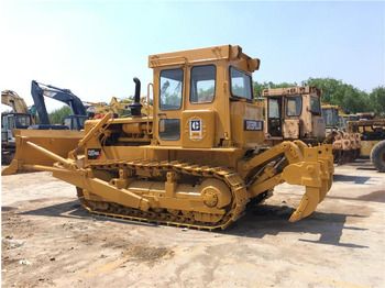 Buldozér CATERPILLAR D6D
