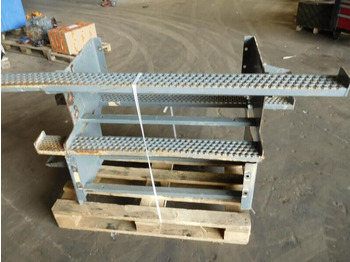 Kabína a interiér LIEBHERR