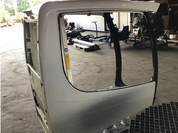 Kabína a interiér LIEBHERR