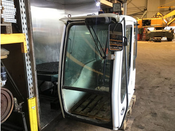 Kabína a interiér LIEBHERR