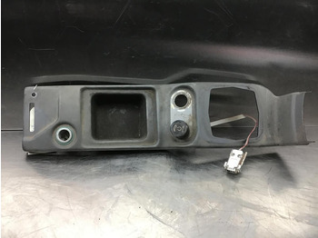 Palubná doska LIEBHERR