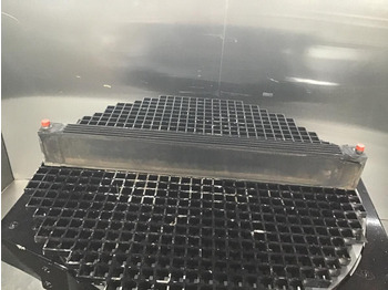 Olejový chladič LIEBHERR