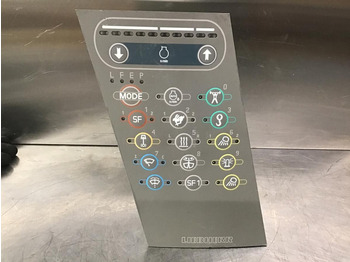 Palubná doska LIEBHERR