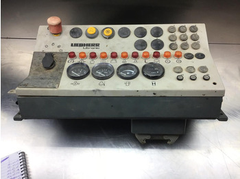 Palubná doska LIEBHERR