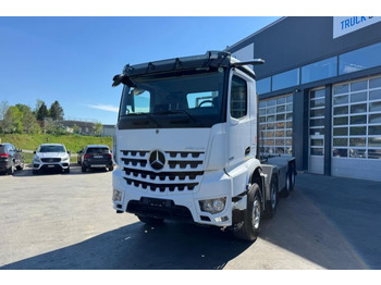 Hákový nosič kontajnerov MERCEDES-BENZ Arocs 3251