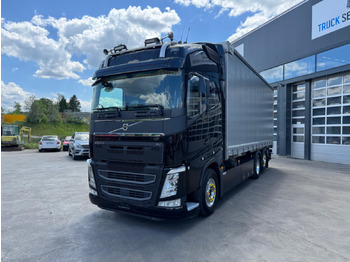 Plachtové nákladné vozidlo VOLVO FH 540