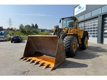 Kolesový nakladač VOLVO L150E