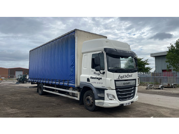 Plachtové nákladné vozidlo DAF CF 260