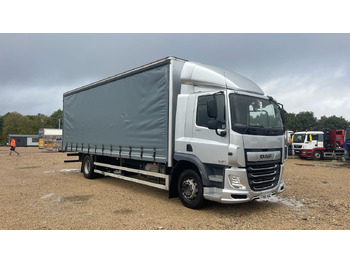 Plachtové nákladné vozidlo DAF CF 260