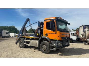 Ramenový nosič kontajnerov MERCEDES-BENZ Arocs