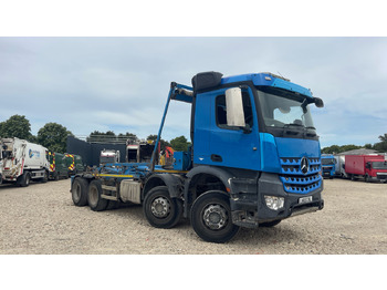 Hákový nosič kontajnerov MERCEDES-BENZ Arocs