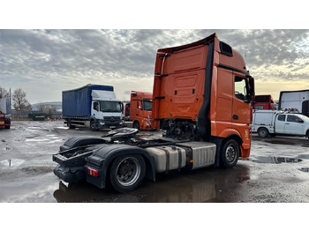 Ťahač MERCEDES-BENZ ACTROS 1845: obrázok 4 Ťahač MERCEDES-BENZ ACTROS 1845: obrázok 4