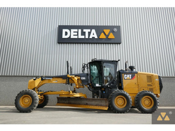 Zrovnávač CATERPILLAR 12M3