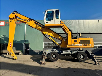 Překládkové rýpadlo LIEBHERR A 934
