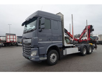Nákladné vozidlo na prepravu dreva DAF XF 510