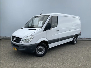 Furgon MERCEDES-BENZ Sprinter 311