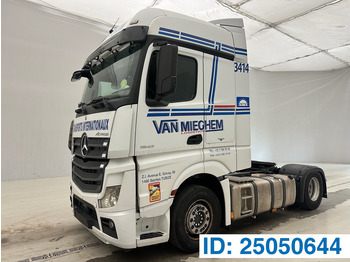 Ťahač MERCEDES-BENZ Actros 1842