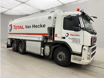Cisternové vozidlo na prepravu palivo Volvo FM 300 - 6x2: obrázok 3 Cisternové vozidlo na prepravu palivo Volvo FM 300 - 6x2: obrázok 3