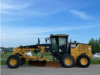 Zrovnávač CATERPILLAR 12M