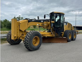 Zrovnávač CATERPILLAR 14