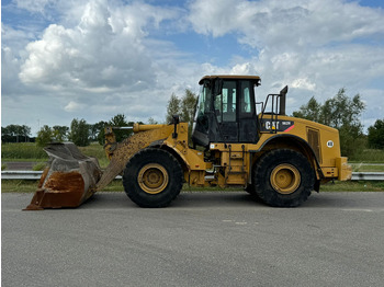 Kolesový nakladač CATERPILLAR 962H